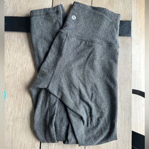 lululemon size 4 Wunder Unders